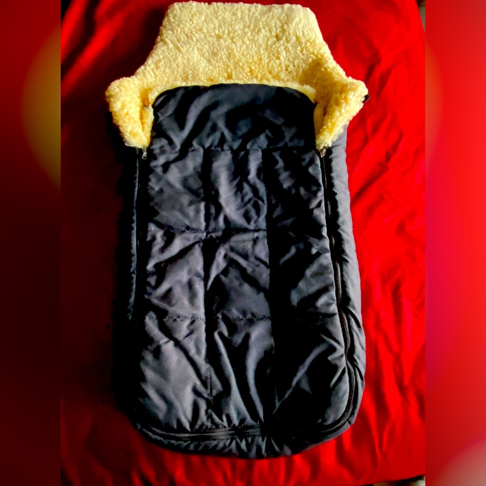 MEDICAL SHEEPSKIN BABY / TODDLER SLEEPING BAG, Snug Stroller Sheepskin